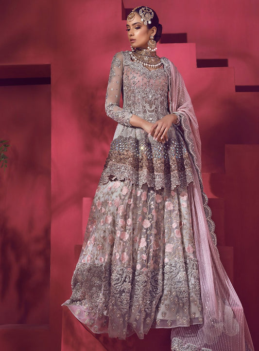 Bridal Lehenga Pakistani in Stylish Design